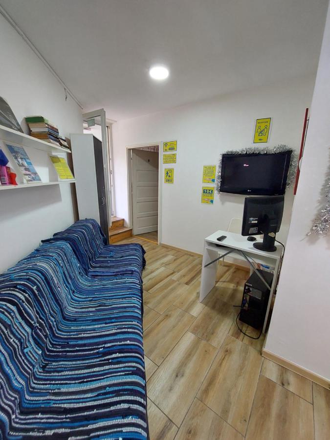 Hostel Inn Downtown Белград Экстерьер фото