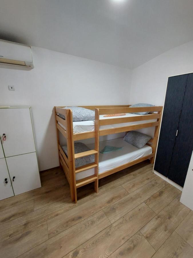 Hostel Inn Downtown Белград Экстерьер фото