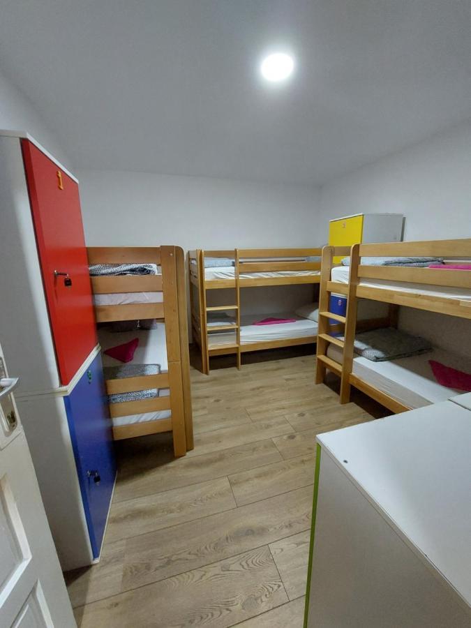 Hostel Inn Downtown Белград Экстерьер фото