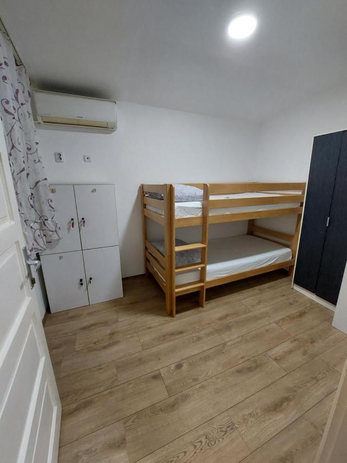 Hostel Inn Downtown Белград Экстерьер фото