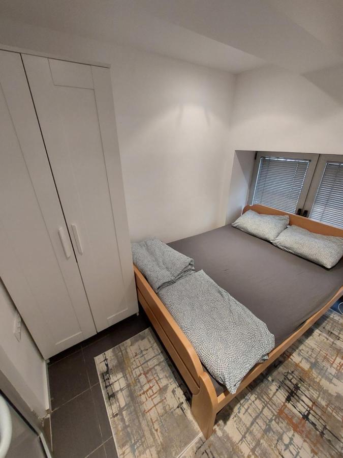 Hostel Inn Downtown Белград Экстерьер фото