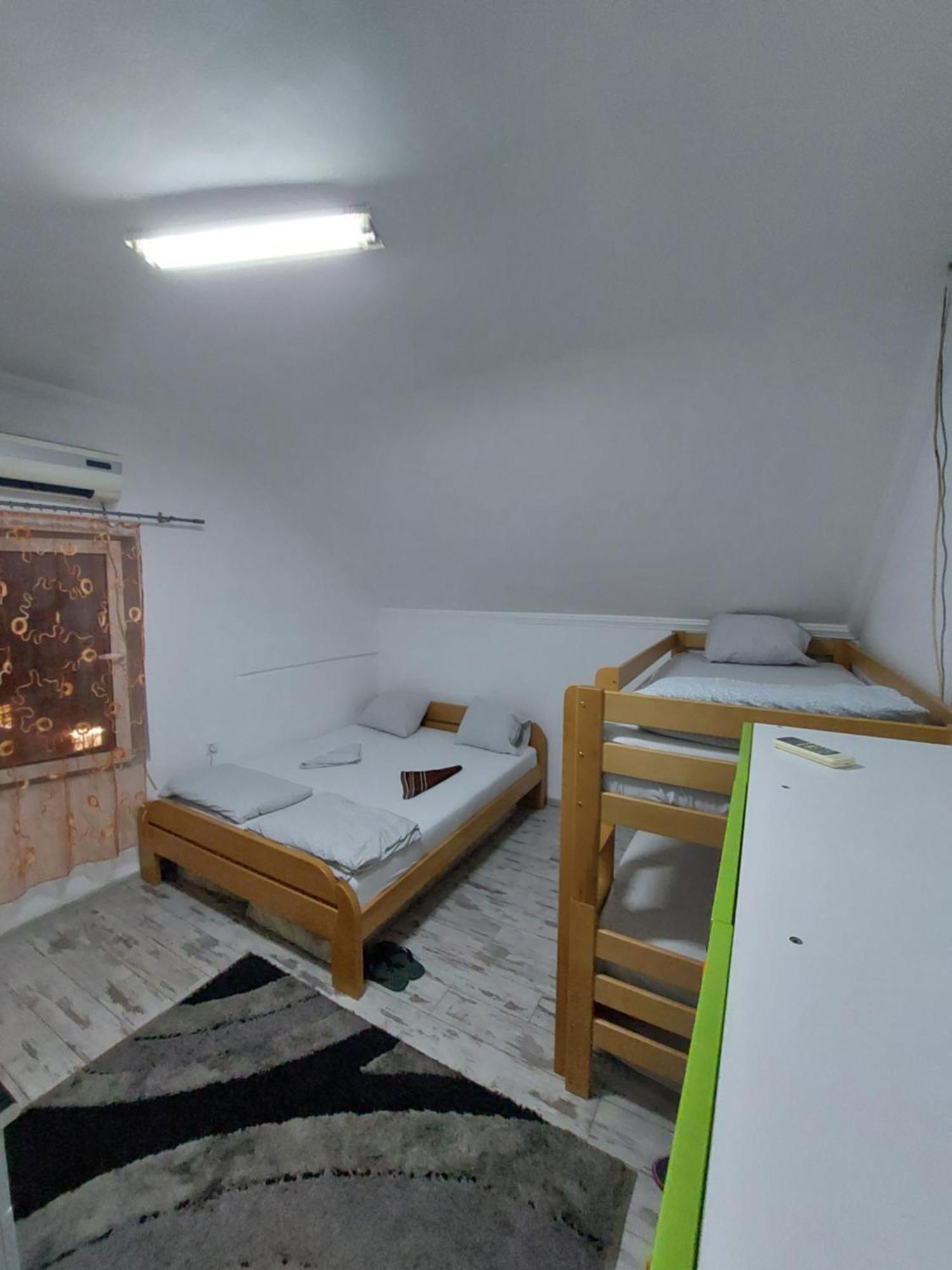 Hostel Inn Downtown Белград Экстерьер фото