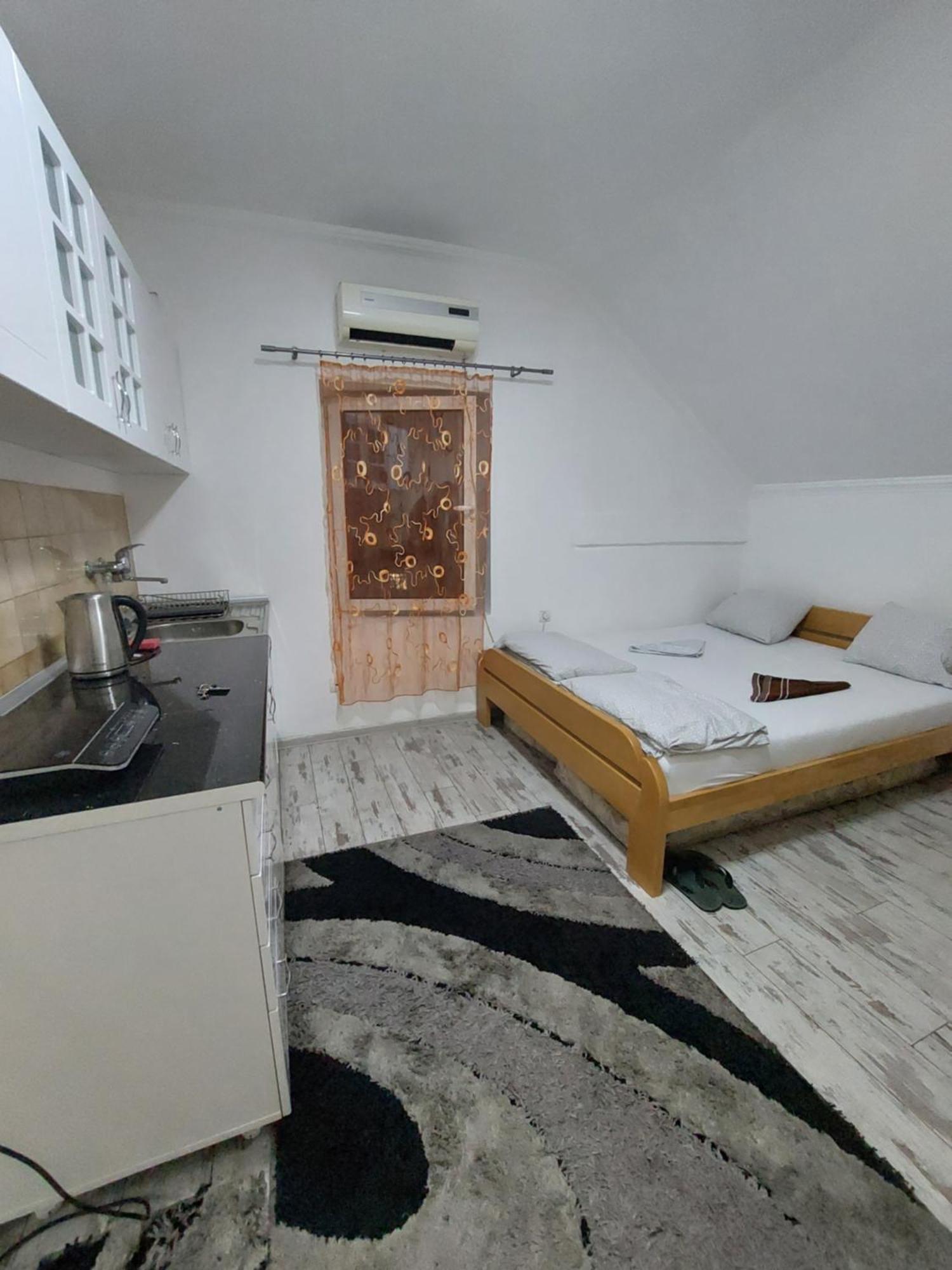 Hostel Inn Downtown Белград Экстерьер фото