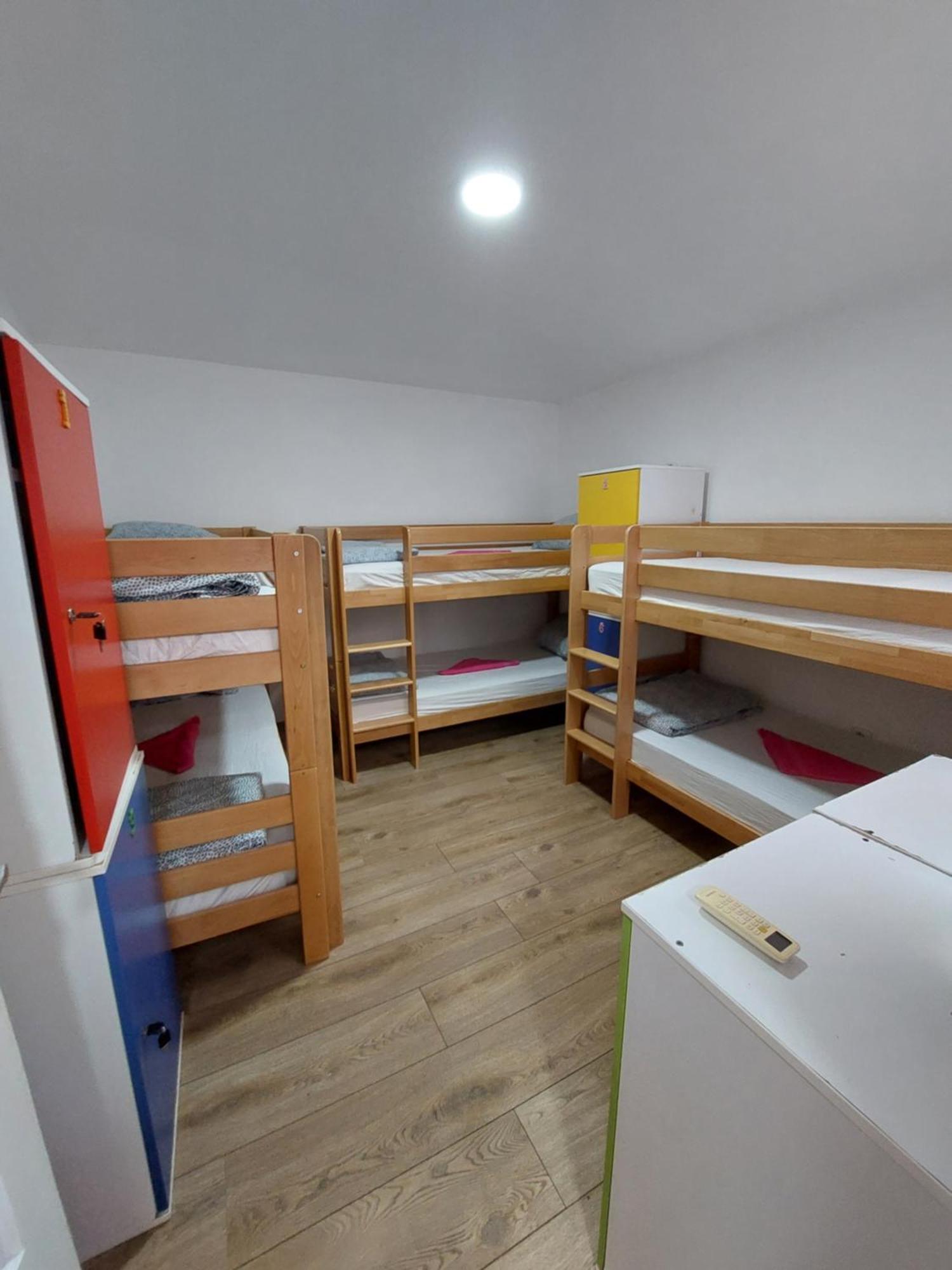 Hostel Inn Downtown Белград Экстерьер фото